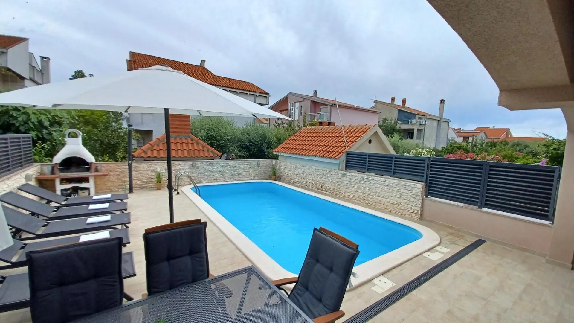 Ryanair'S Family Villa With Pool Zadar